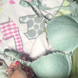 Victoria secret pink bombshell 33 c vintage